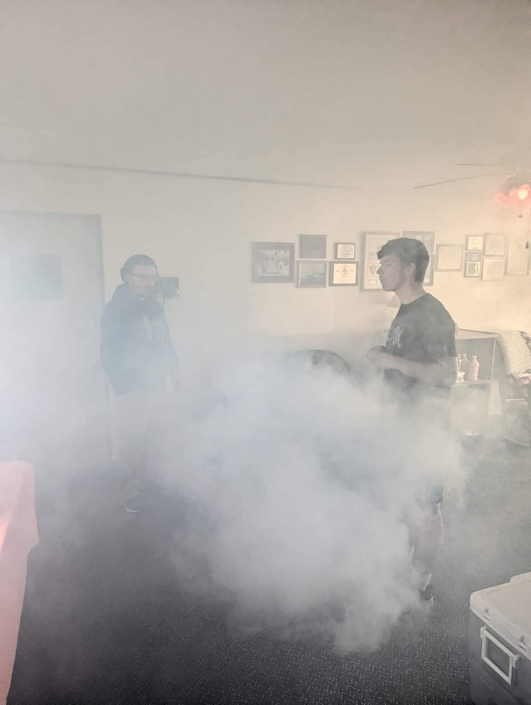 ATDAWN Halloween Fog Machine, Professional Wireless Remote Control Portable Smoke Machine for Holidays Parties Weddings - Quick Generation of Huge Fog 1500 CFM, with Fuse Protection - Metal Black customer photo 1