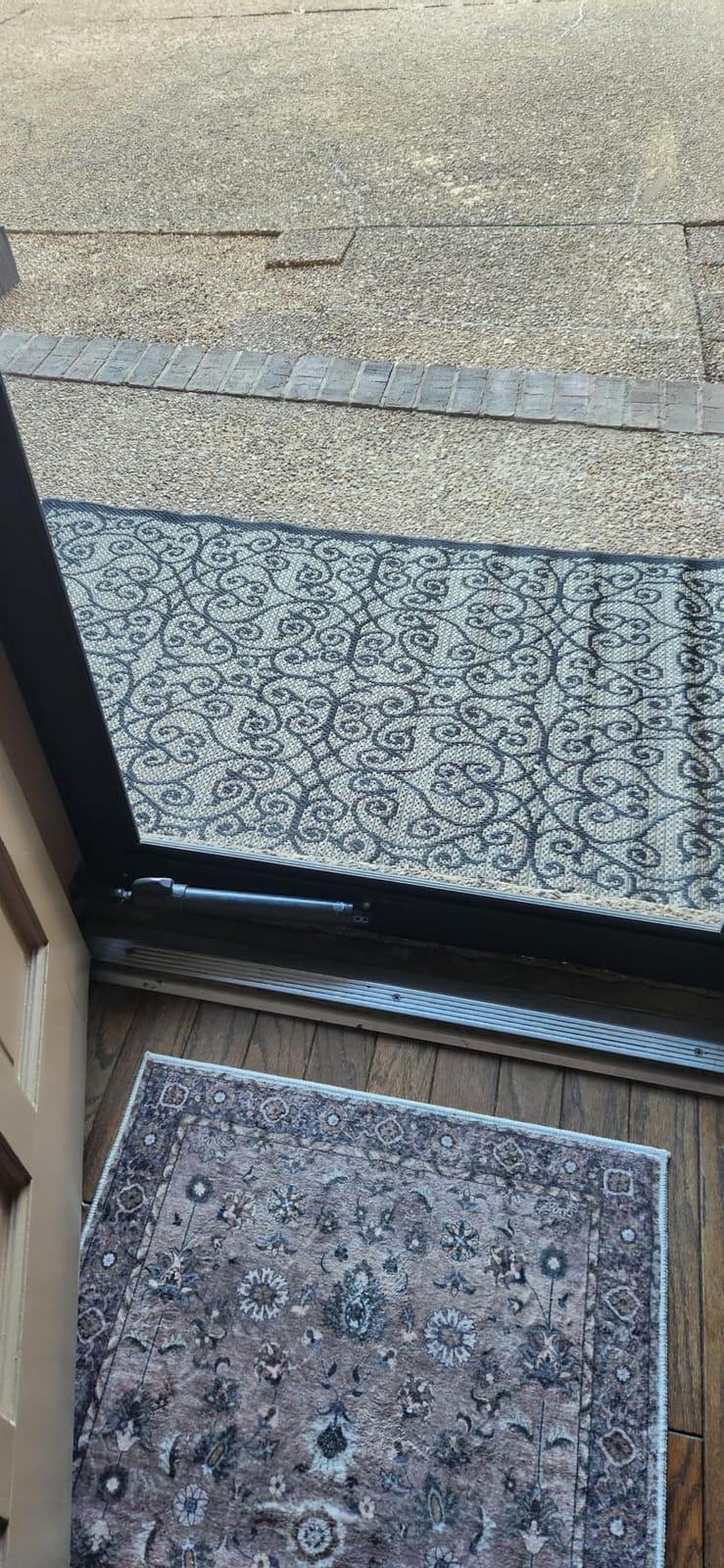 JONATHAN Y Vintage Filigree Indoor Outdoor Area Rug 8X10 Black/Khaki, Madrid Textured Weave for Backyard, Patio, Porch, Easy-Cleaning, High Traffic, Pet-Friendly, Non-Shedding (SMB107A-8) customer photo 1