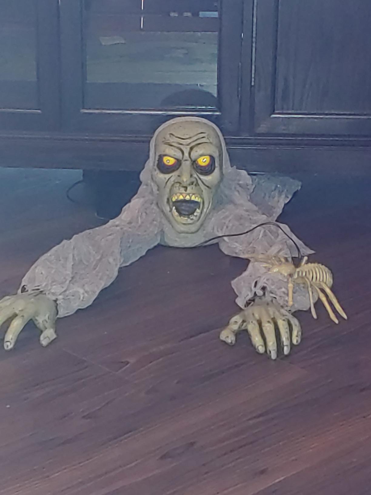 JOYIN Zombie Halloween Decoration Outdoor Groundbreaker Scary Halloween Graveyard Decor with Sound and Flashing Eyes for Yard Garden, Outside Lawn Haunted House Prop customer photo 2