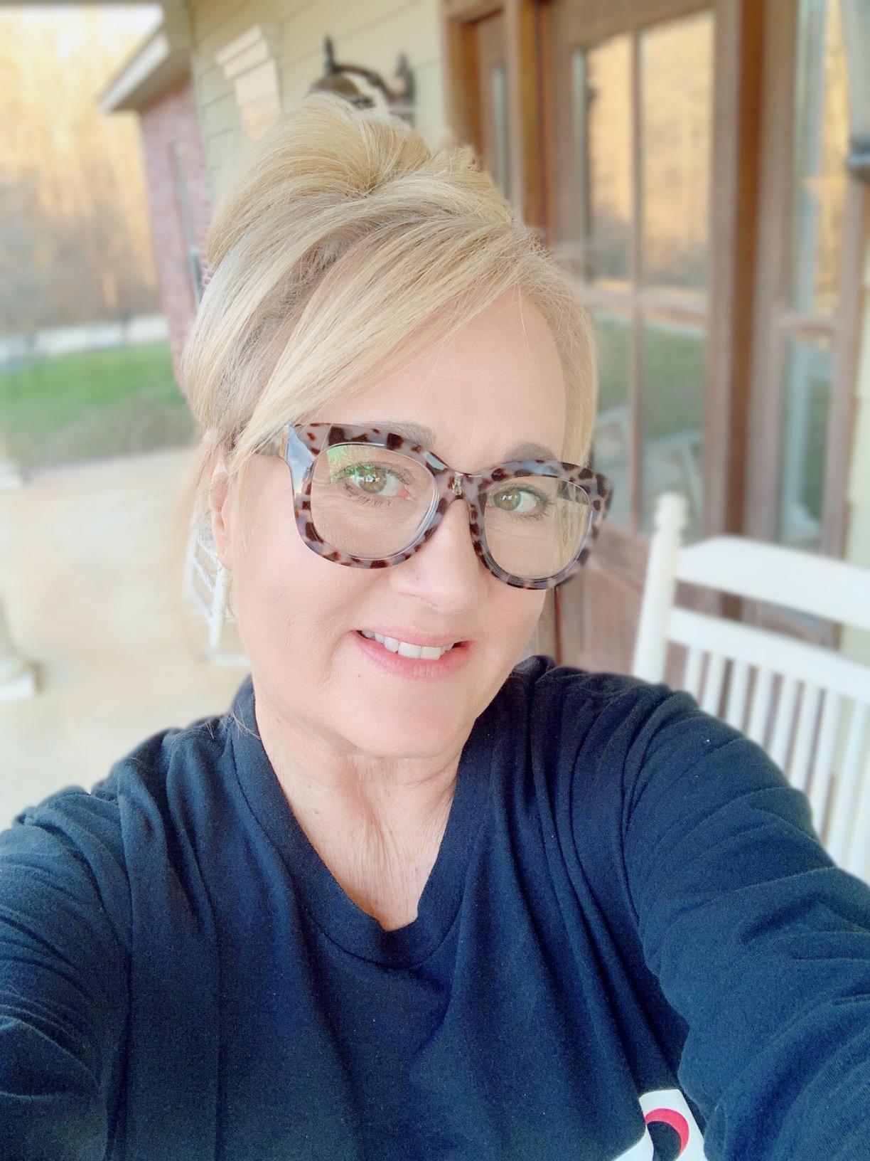 Peepers Blue Light Reading Glasses - Center Stage Focus customer photo 1