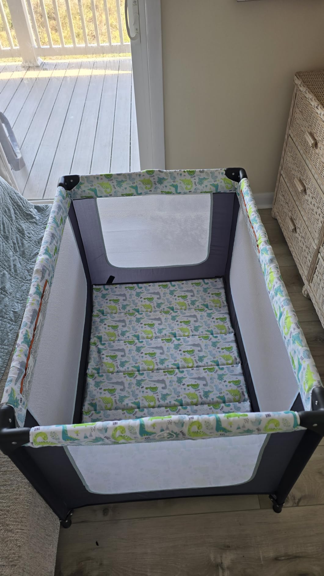 Dream On Me Zodiak Portable Playard, Compact for Travel, Carry Bag, Black customer photo 1