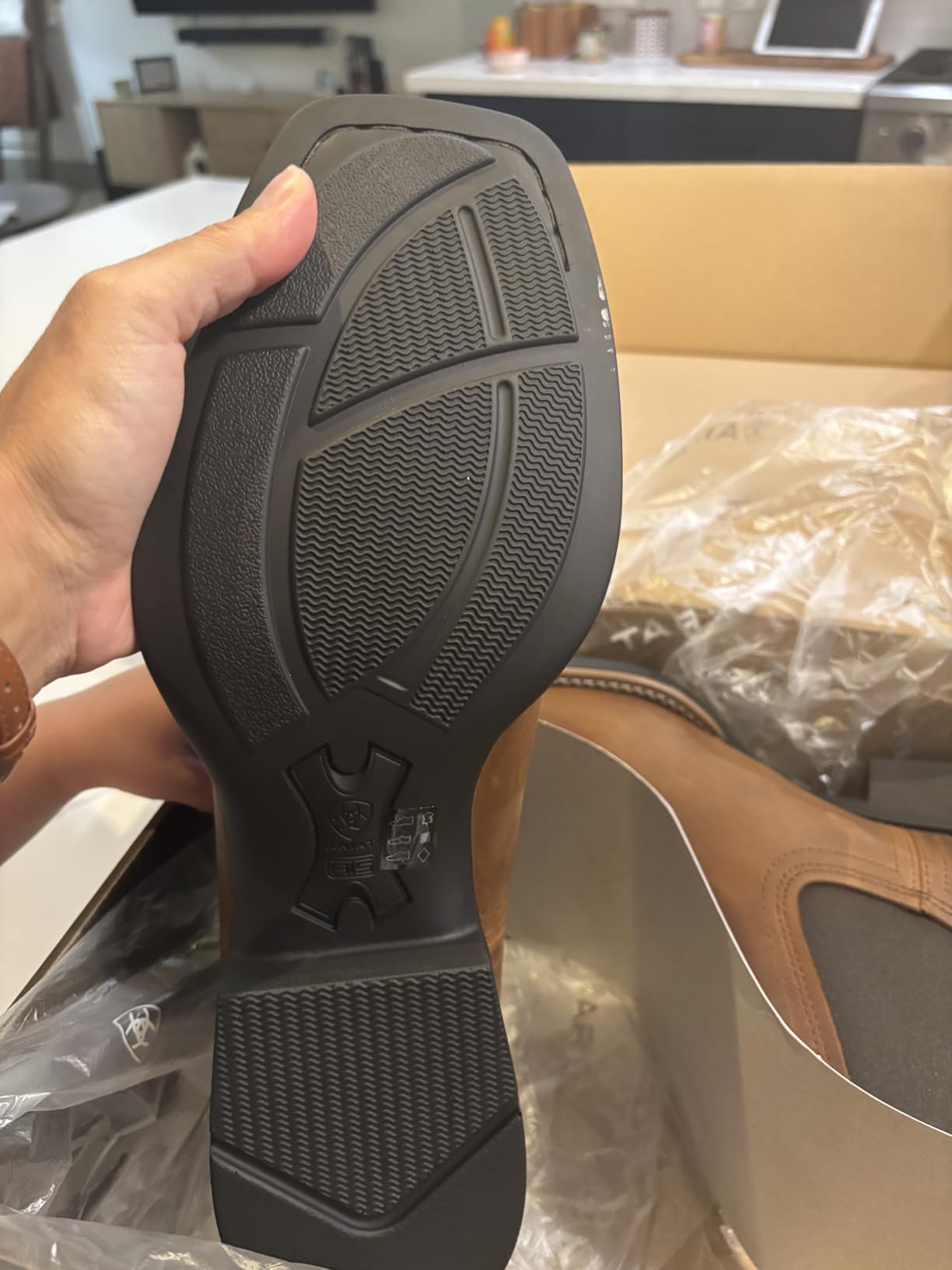 ARIAT Sport Booker Ultra customer photo 2