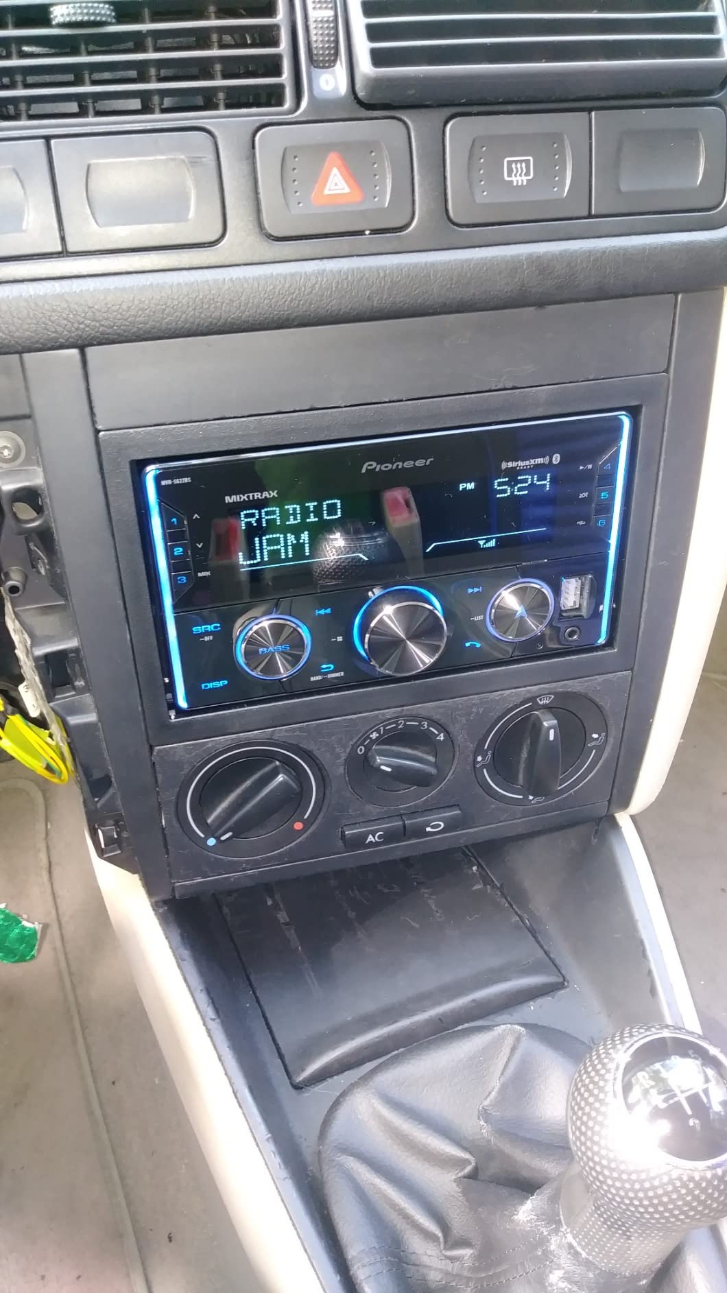 Pioneer MVH-S622BS Double Din Car Stereo with Bluetooth, USB customer photo 1