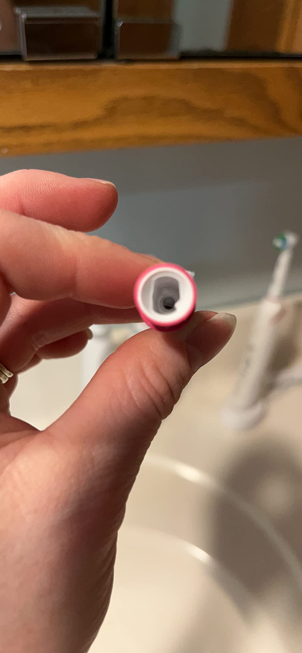 Oral-B Kids Electric Toothbrush Featuring Disney's Frozen for Kids 3+ customer photo 2