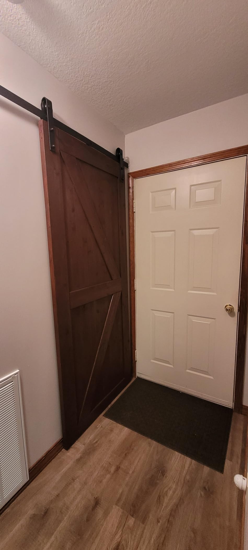 S&Z TOPHAND 36in x 84in Unfinished British Brace Knotty Barn Door with Sliding Hardware Kit, Solid Wood, Double Surfaces, Simple Assembly Required customer photo 2