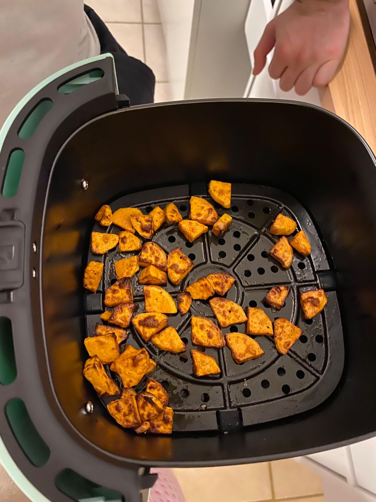 Dash Tasti-Crisp Air Fryer, 2.6 Quart, Aqua - Small Compact Basket Style Air Fryer, One or Two People customer photo 1