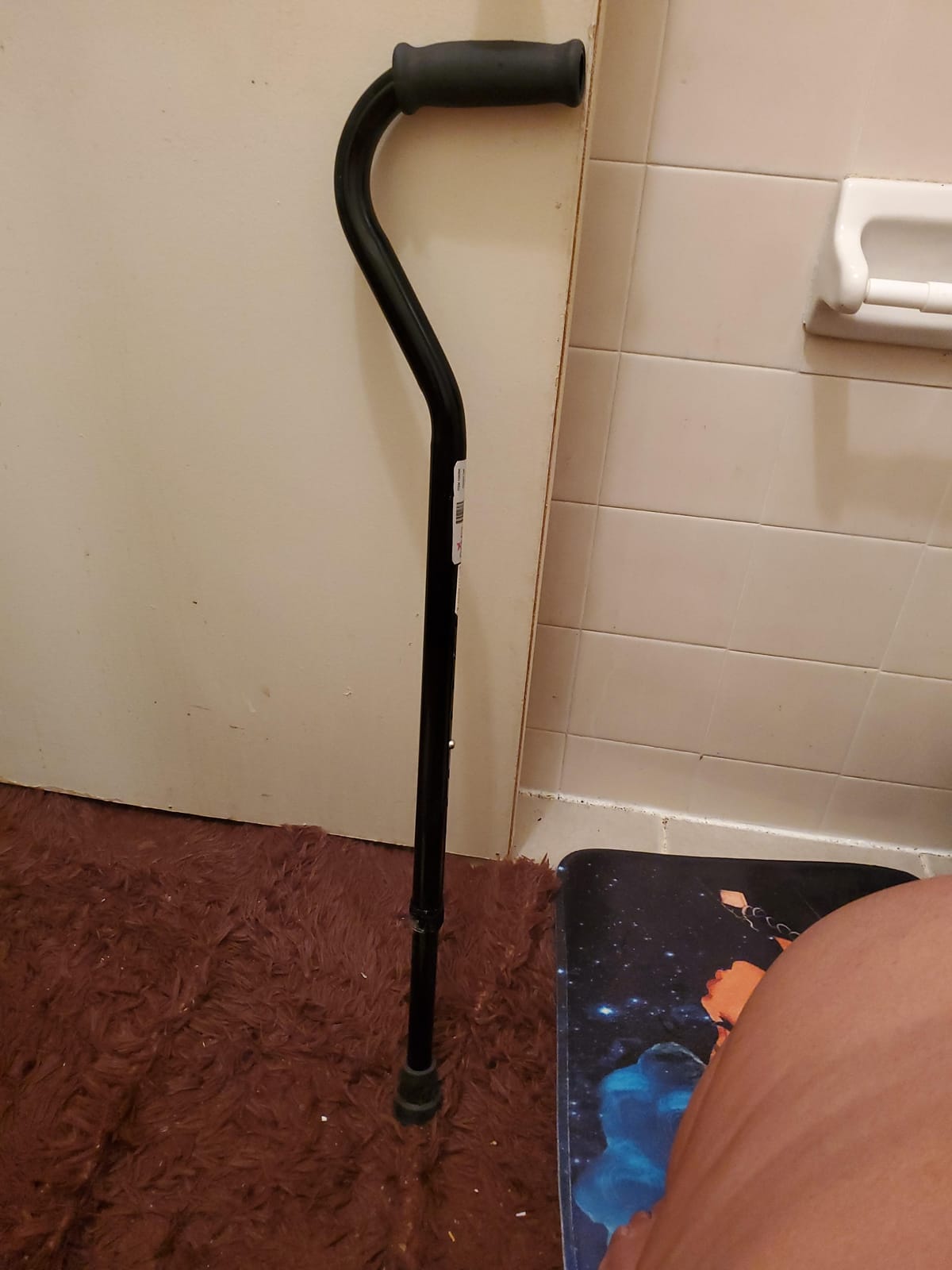 NOVA Heavy Duty Walking Cane with Offset Handle, 500 lb. Weight Capacity, Bariatric & Lightweight Adjustable Walking Stick with Carrying Strap, Black customer photo 2
