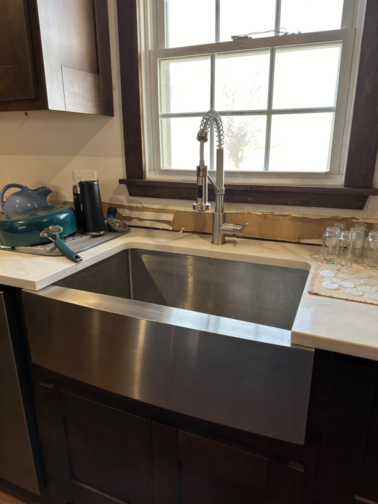 KRAUS Bolden Touchless Sensor Commercial Style 2-Function Single Handle Pull Down Kitchen Faucet in Spot-Free Stainless Steel, KSF-1610SFS customer photo 2