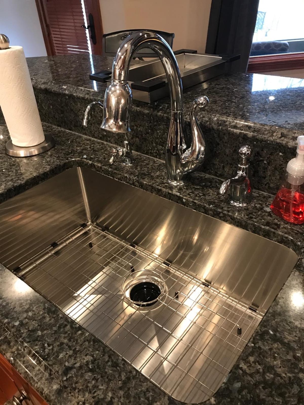 Kraus KHU101-24L Standart PRO 24-inch Undermount 16 Gauge Single Bowl Laundry and Utility Sink, 24 Inch, Tight Radius customer photo 1