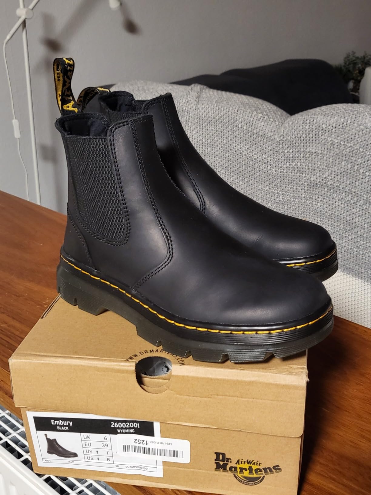 Dr. Martens unisex-adult Embury Leather Chelsea Boot customer photo 2
