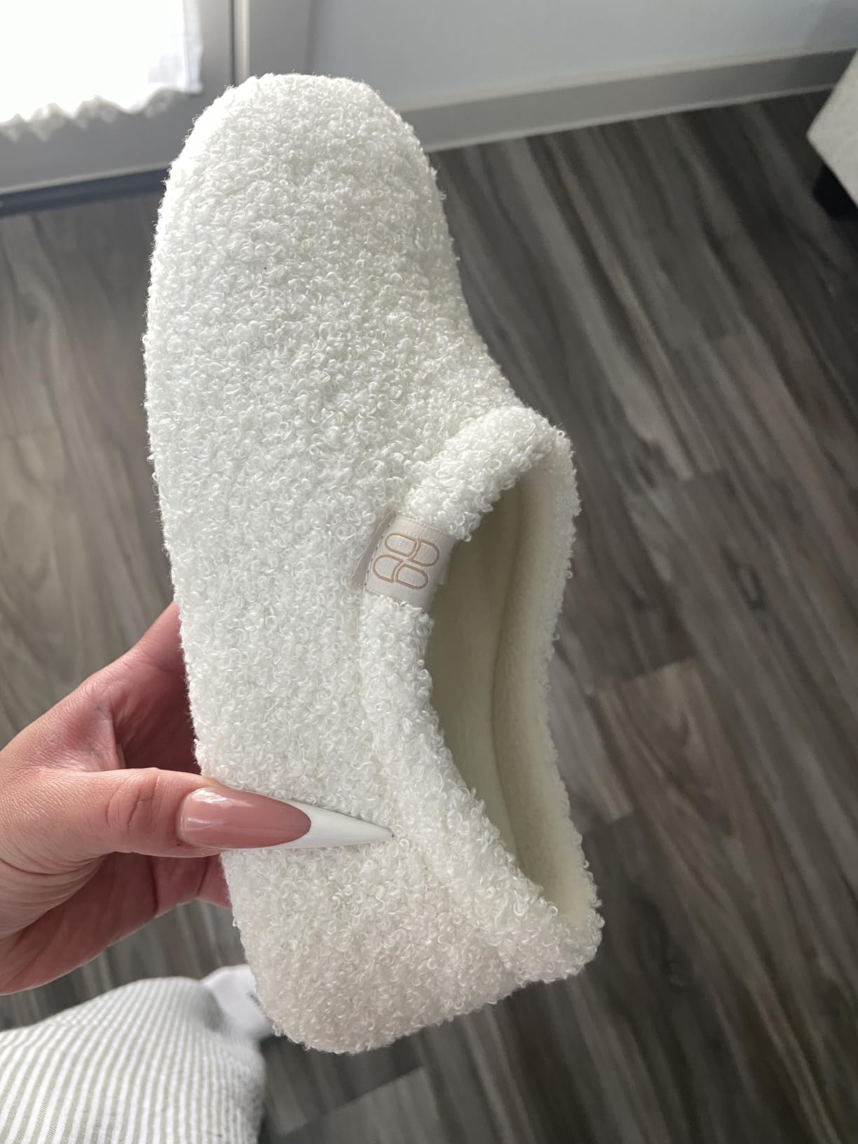 HomeTop Women's Fuzzy Curly Fur Fleece Lining Memory Foam Loafer Slippers customer photo 1