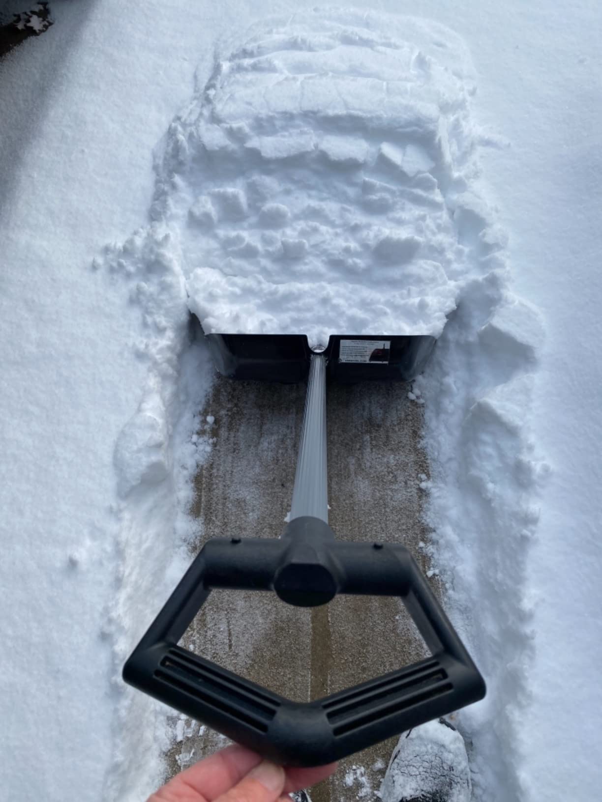 Snow Shovel for Decks & Driveways - Deck Saver™ Crack Jumper 24