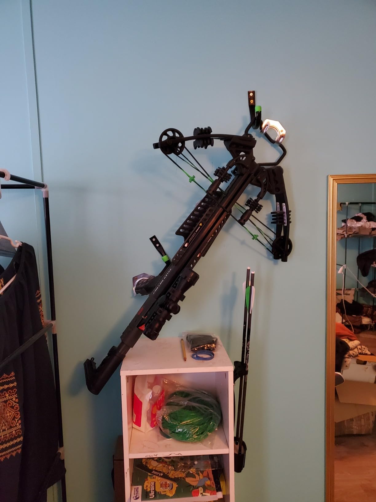 Killer Instinct Boss 405 Crossbow Pro Package with 4x32 IR-W Scope, Rope Cocker, String Suppressors, 3-Bolt Quiver, 3 Hypr Lite Bolts and Field Tips customer photo 2