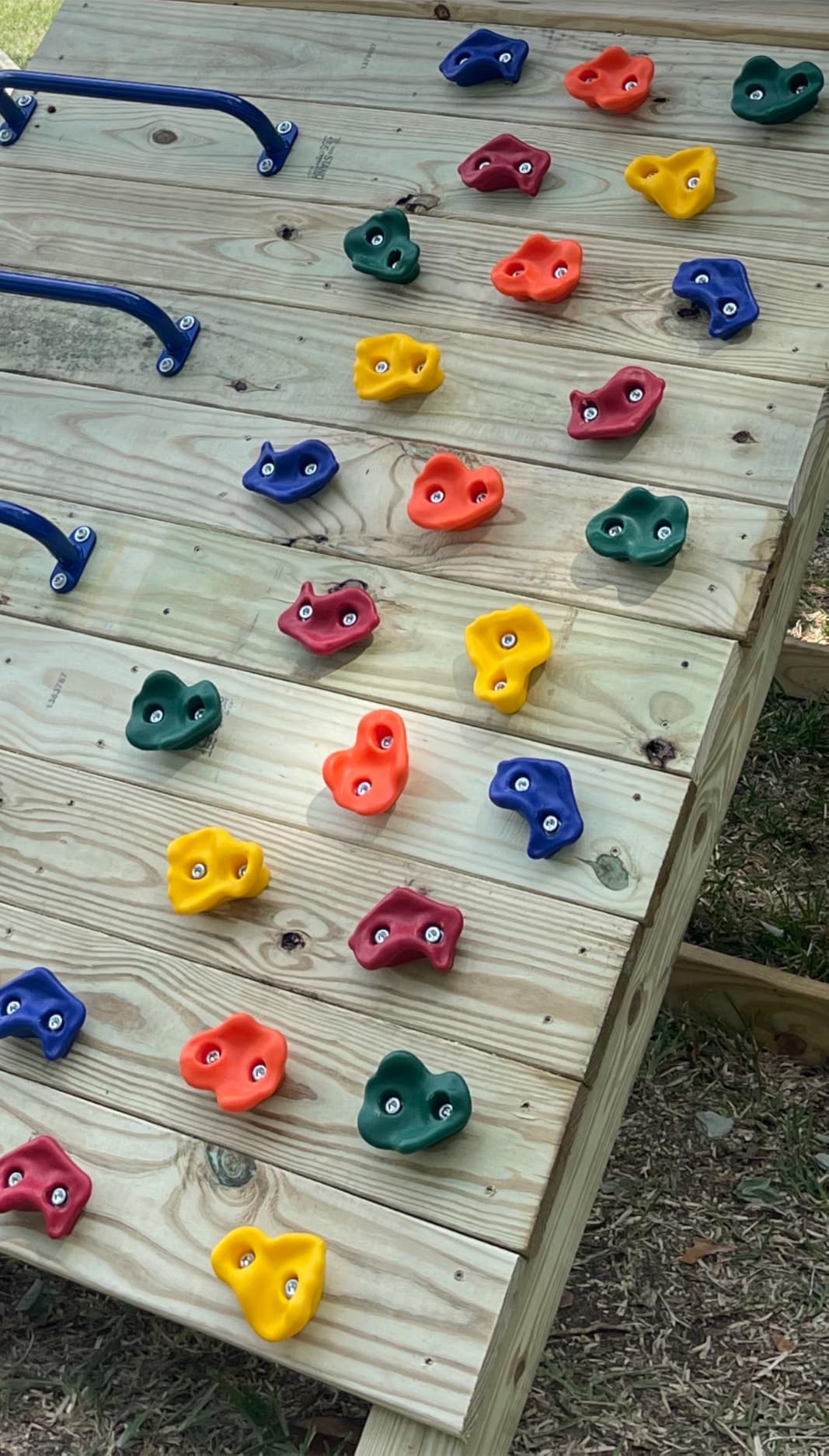 Ogrmar 25 PCS Rock Climbing Holds Set with Mounting Screws and Hardware customer photo 2