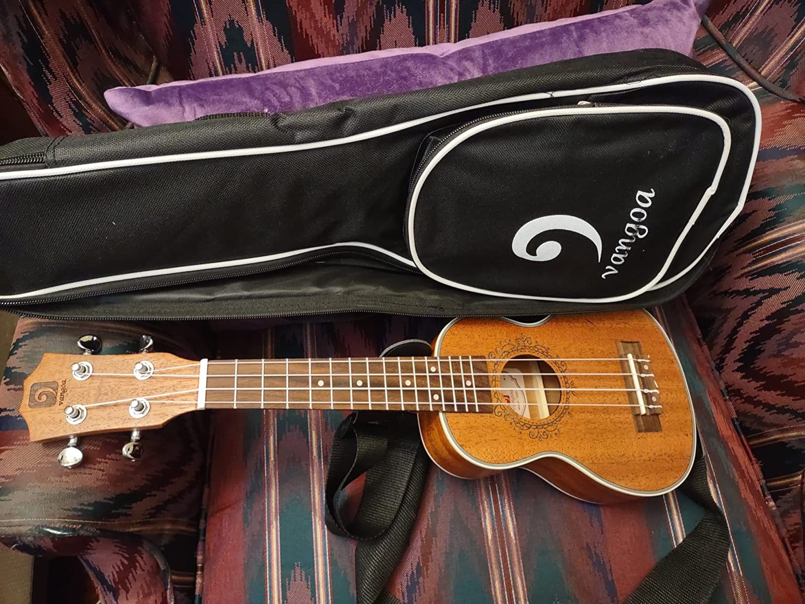 Ukulele Soprano Mahogany 21 Inch Professional Acoustic Ukelele Four String Wooden Hawaiian Uke Beginner Kit for Kids Students Starter Kit, by Vangoa customer photo 2