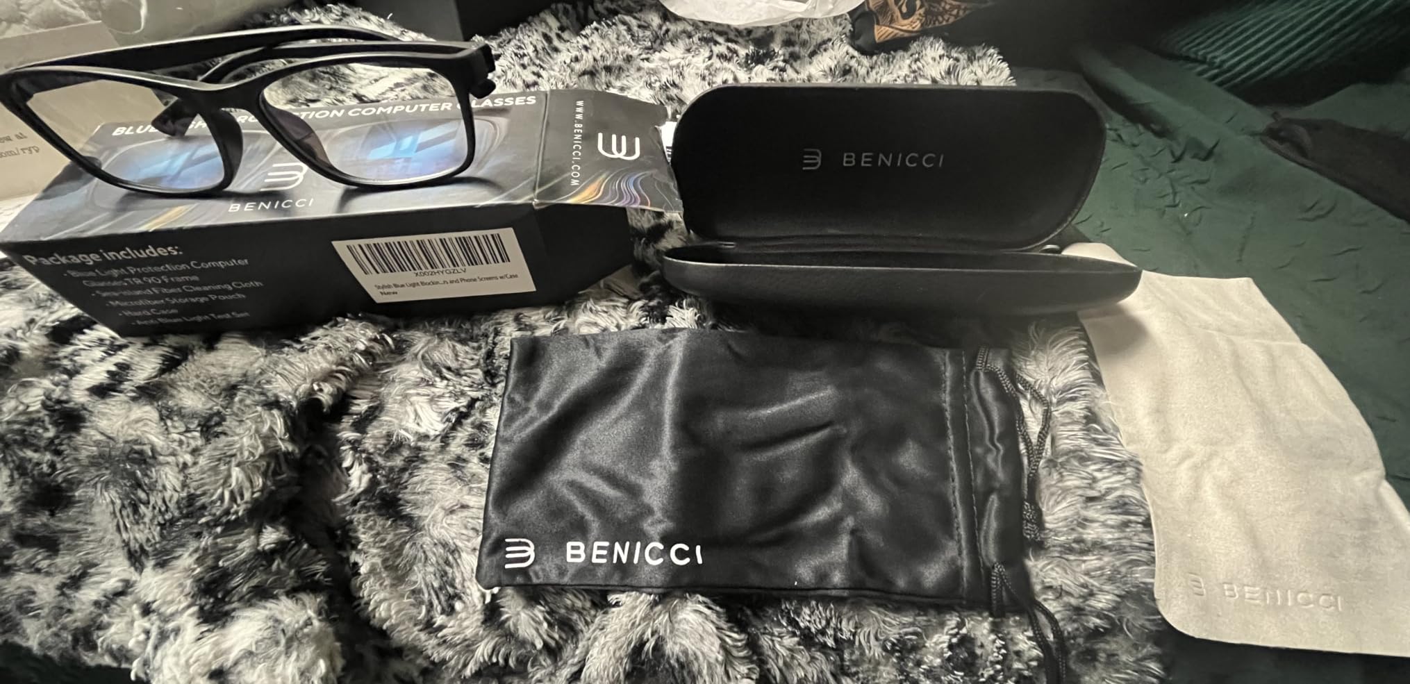 Benicci Stylish Blue Light Blocking Computer Glasses for Men and Women | Eases Digital Eye Strain and Headaches, Anti Glare Lens for Phone, Laptop and TV Screens, Gaming and Reading, with Case customer photo 2
