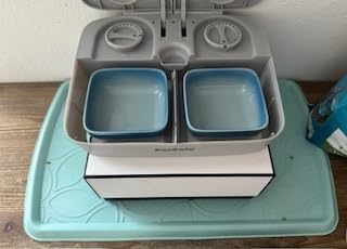 PetSafe Analog 2 Meal Pet Feeder, Dog & Cat, 3 Cup/16 oz, Tamper-Resistant | Slow Feed Portion Control, Dial Timers Schedule 2 Automatic Meals in 30-Min Steps, Each Compartment Holds up to 1.5 Cups customer photo 2