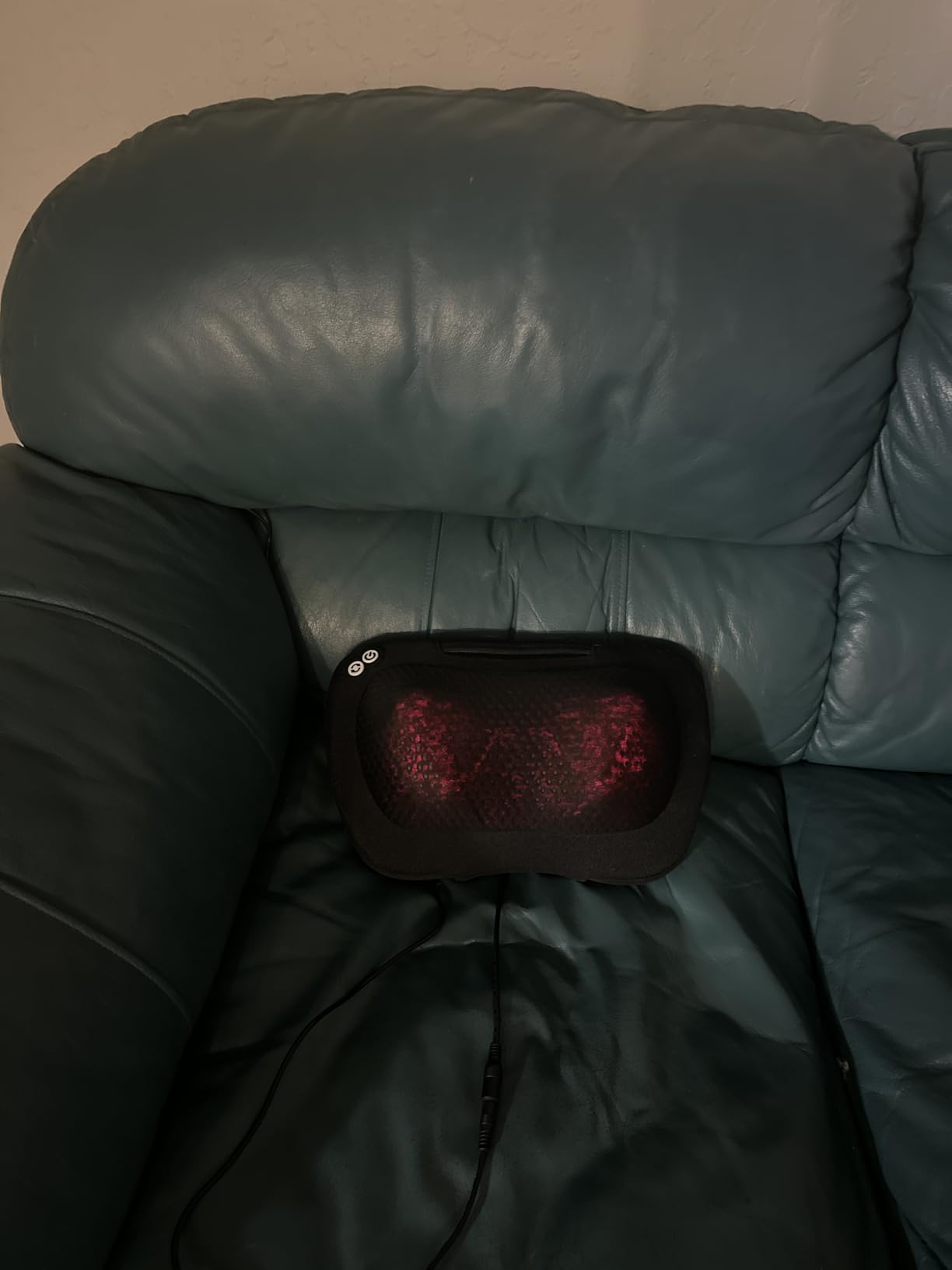 VIKTOR JURGEN Shiatsu Back Massager with Heat, Deep Tissue 3D Kneading Massage Pillow for Neck, Shoulder, Back customer photo 2