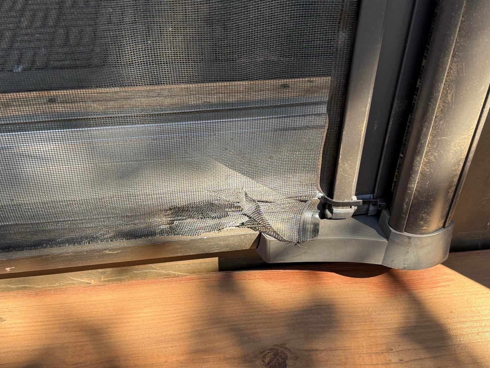 Brisa White Retractable Screen Door 80