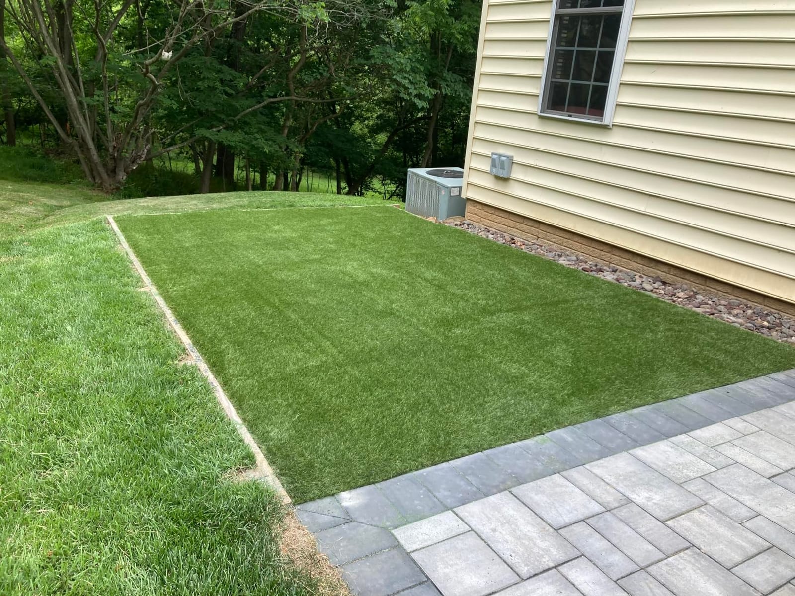 LITA Realistic Deluxe Artificial Grass Synthetic Thick Lawn Turf Carpet (7 FT x 15 FT (105 Square FT)) customer photo 2