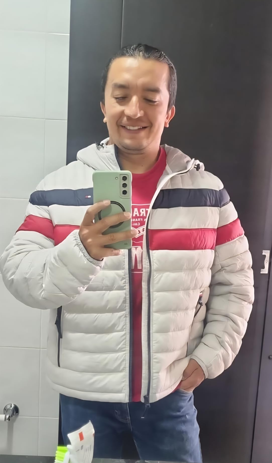 Tommy Hilfiger Men's Water Resistant Ultra Loft Filled Hooded Puffer Jacket customer photo 2