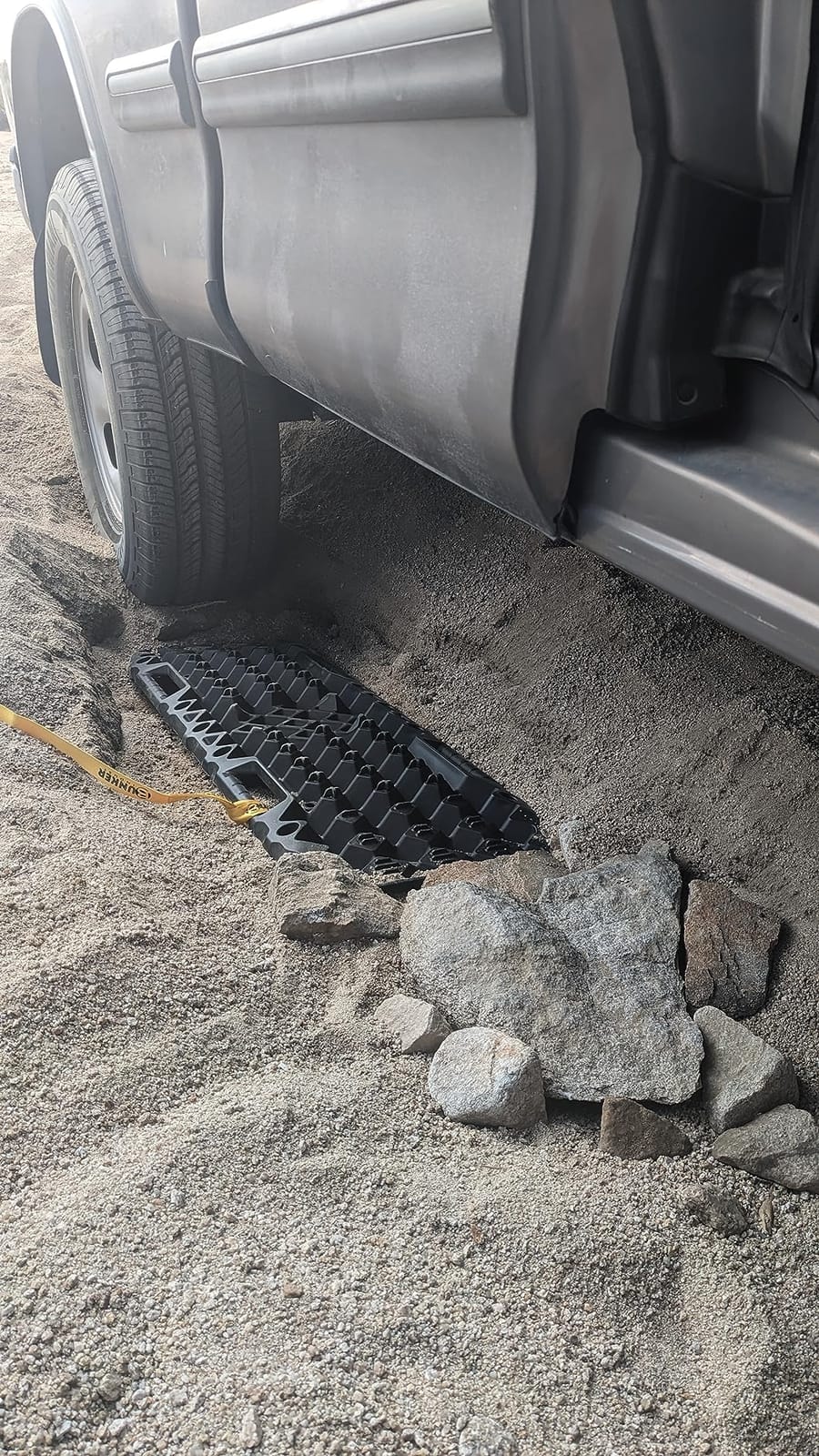 BUNKER INDUST Off-road Traction Boards with Jack Base, Pair Recovery Track 4X4 Jeep Truck Emergency Tire Traction Mat with Bag - Sand, Mud, Snow Tracks Black Traction Pad (Gen 7th) customer photo 2