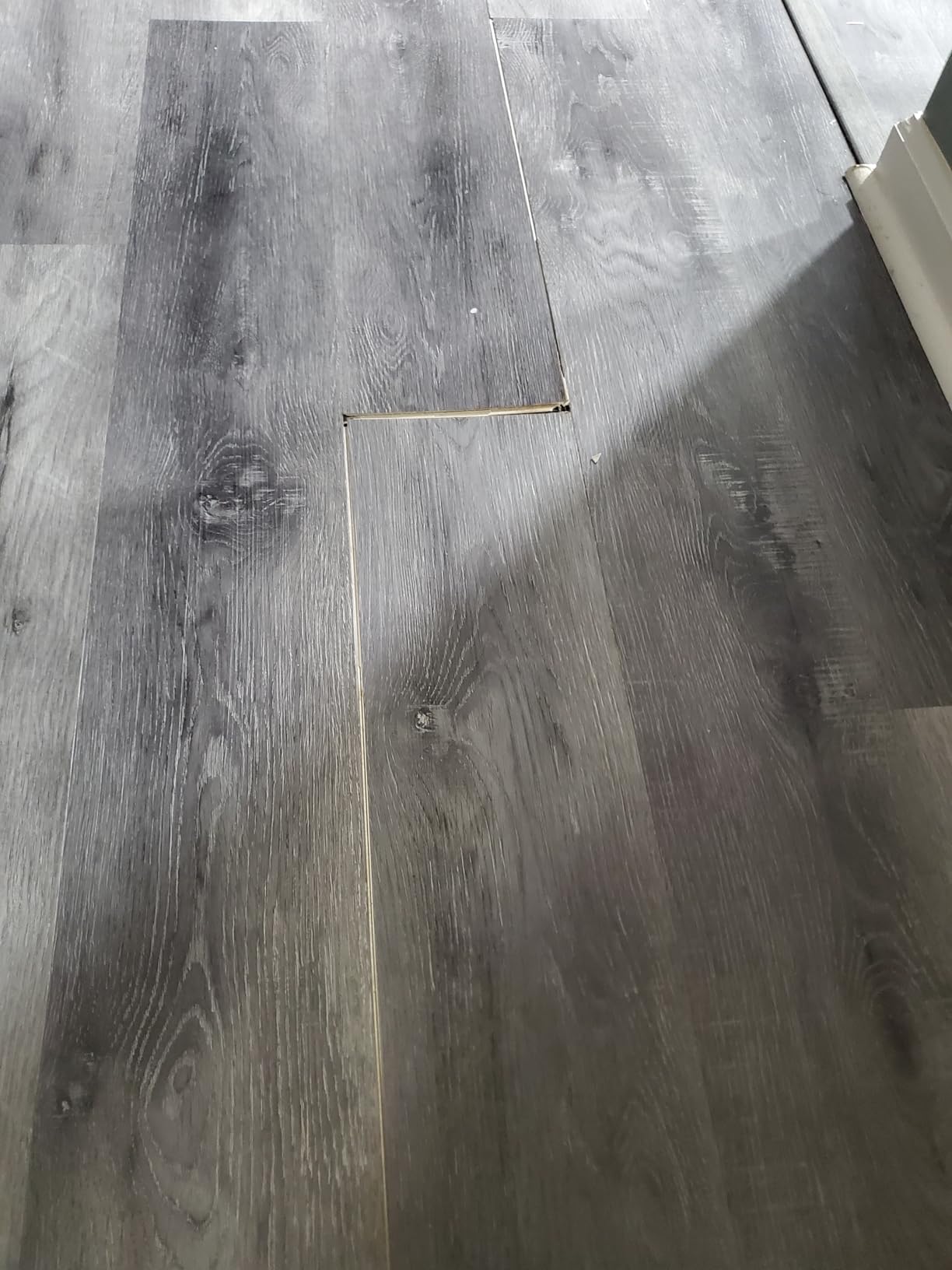 Lucida Surfaces MaxCore Ultra 7.31x48in 28mil 6mm 24.5SqFt Click Lock LVP customer photo 2