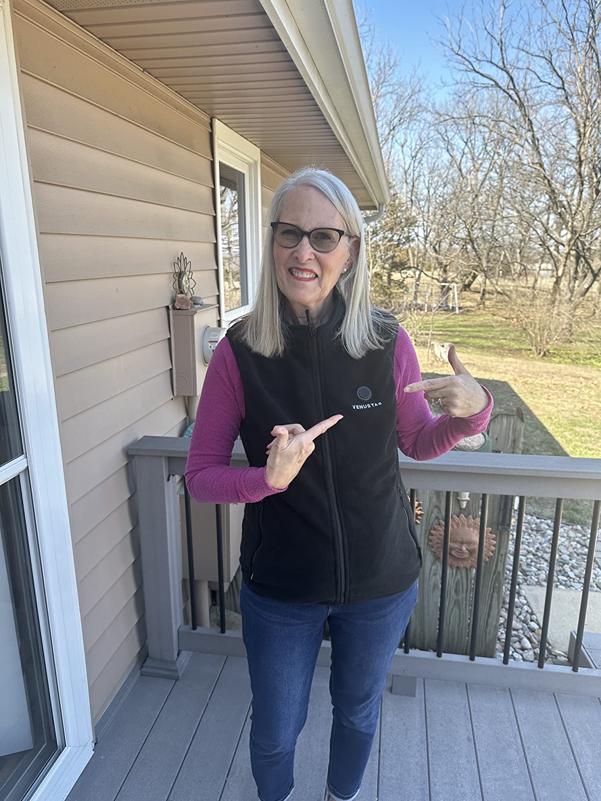 Venustas Women's Fleece Heated Vest with Battery Lightweight Insulated Vest customer photo 2