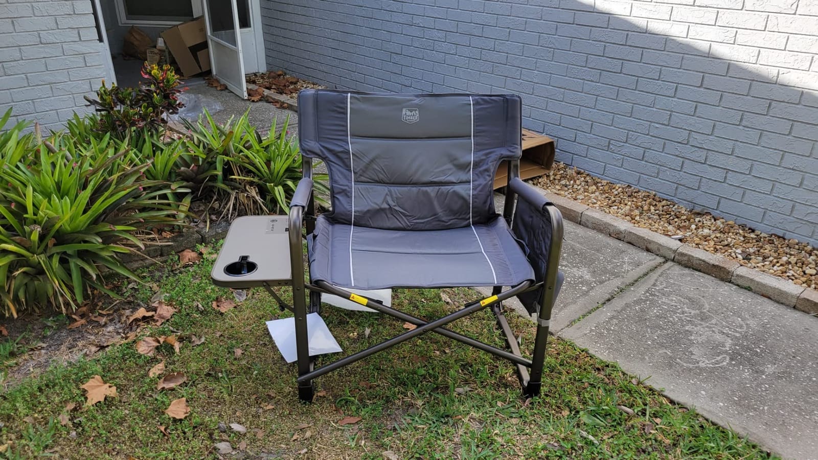Timber Ridge XXL Upgraded Oversized Directors Chairs with Foldable Side Table, Detachable Side Pocket, Heavy Duty Folding Camping Chair up to 600 Lbs Weight Capacity (Gray) Ideal Gift customer photo 1
