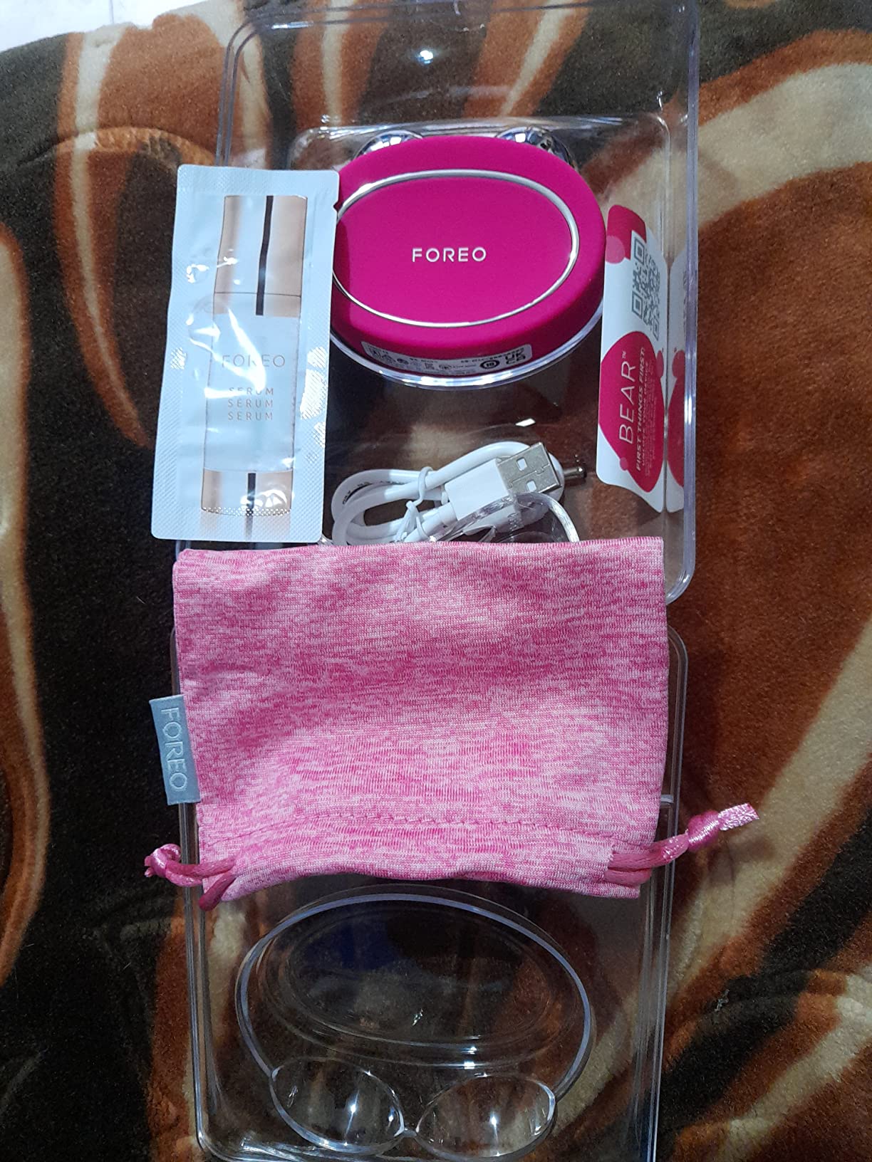 FOREO BEAR Microcurrent Facial Device - Face Sculpting Tool - Instant Face Lift - Firm & Contour - Non-Invasive - Increases Absorption of Facial Skin Care Products - Fuchsia customer photo 1