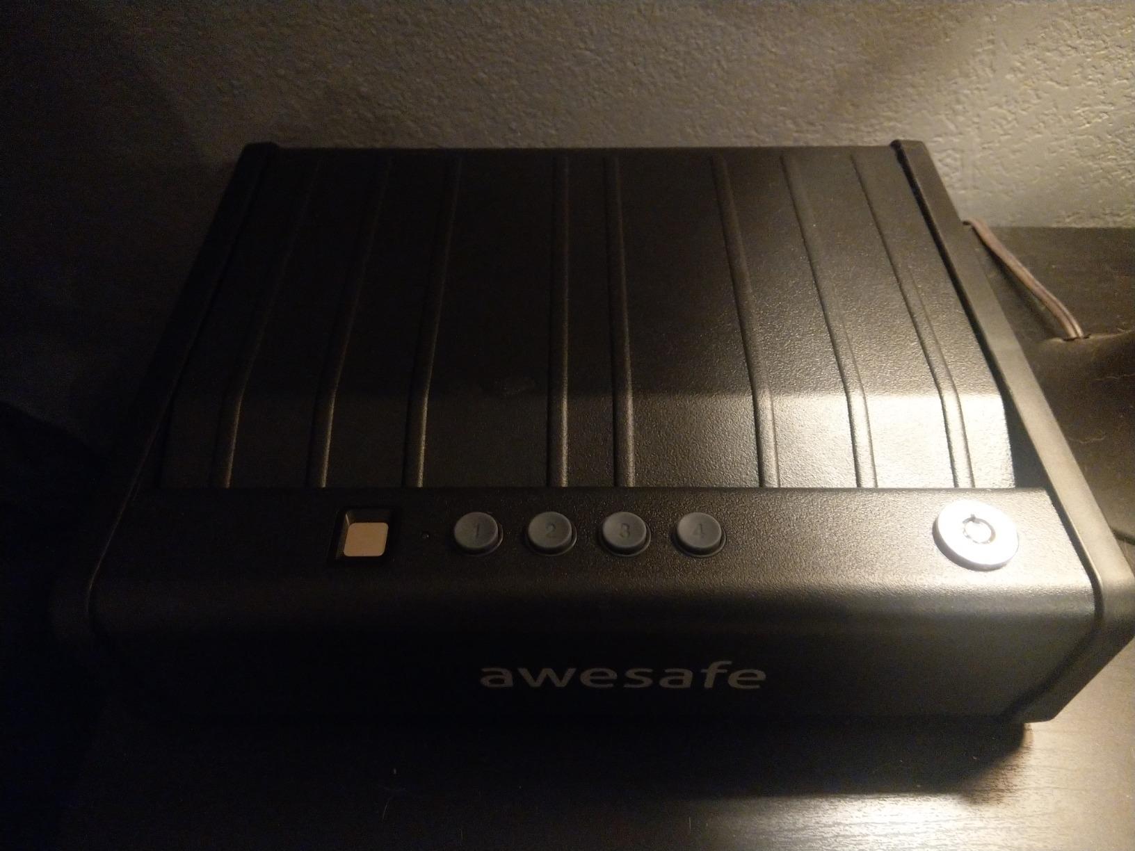 awesafe Biometric Gun Safe for Pistol, 3 Ways Quick Access with Fingerprint Digital PIN Key, Portable Handgun Safe for Nightstand Bedside Cloakroom Living Room customer photo 2