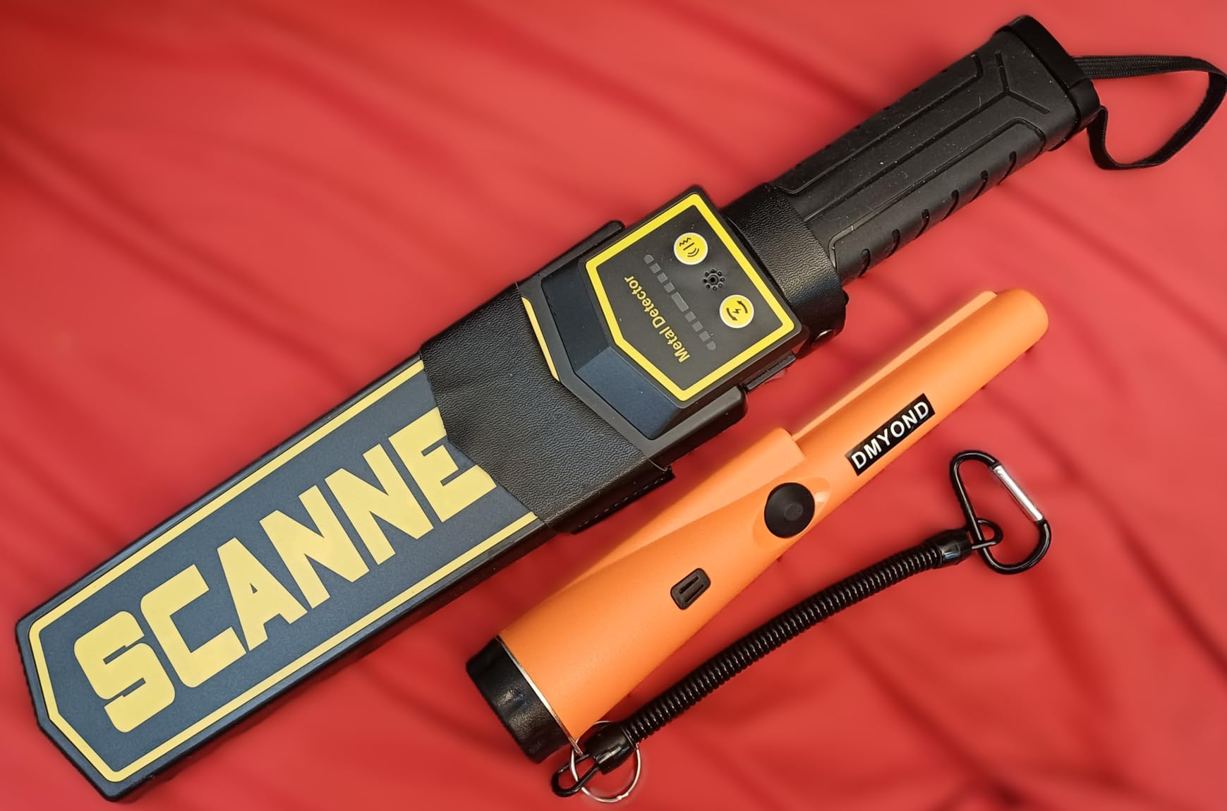 Dmyond Metal Detector Pinpointer, Professional Waterproof with 9V Battery | High Sensitivity 360° Detection Handheld Pin Pointer Wand, Search Treasure Pinpointing Finder Probe for Adults & Kids, Orange customer photo 1
