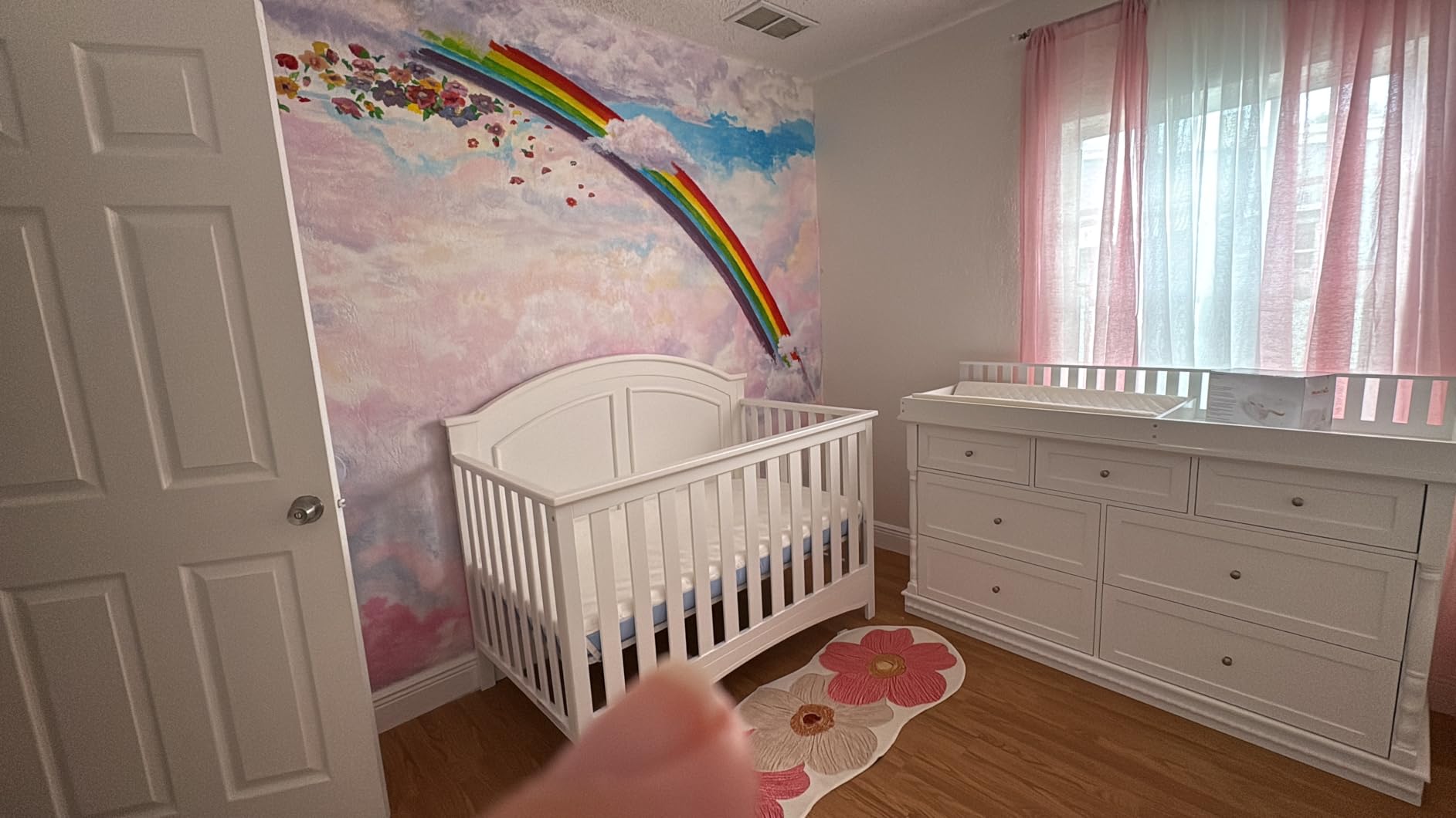 Delta Children Perry 6-in-1 Convertible Crib - Greenguard Gold Certified, Bianca White customer photo 1