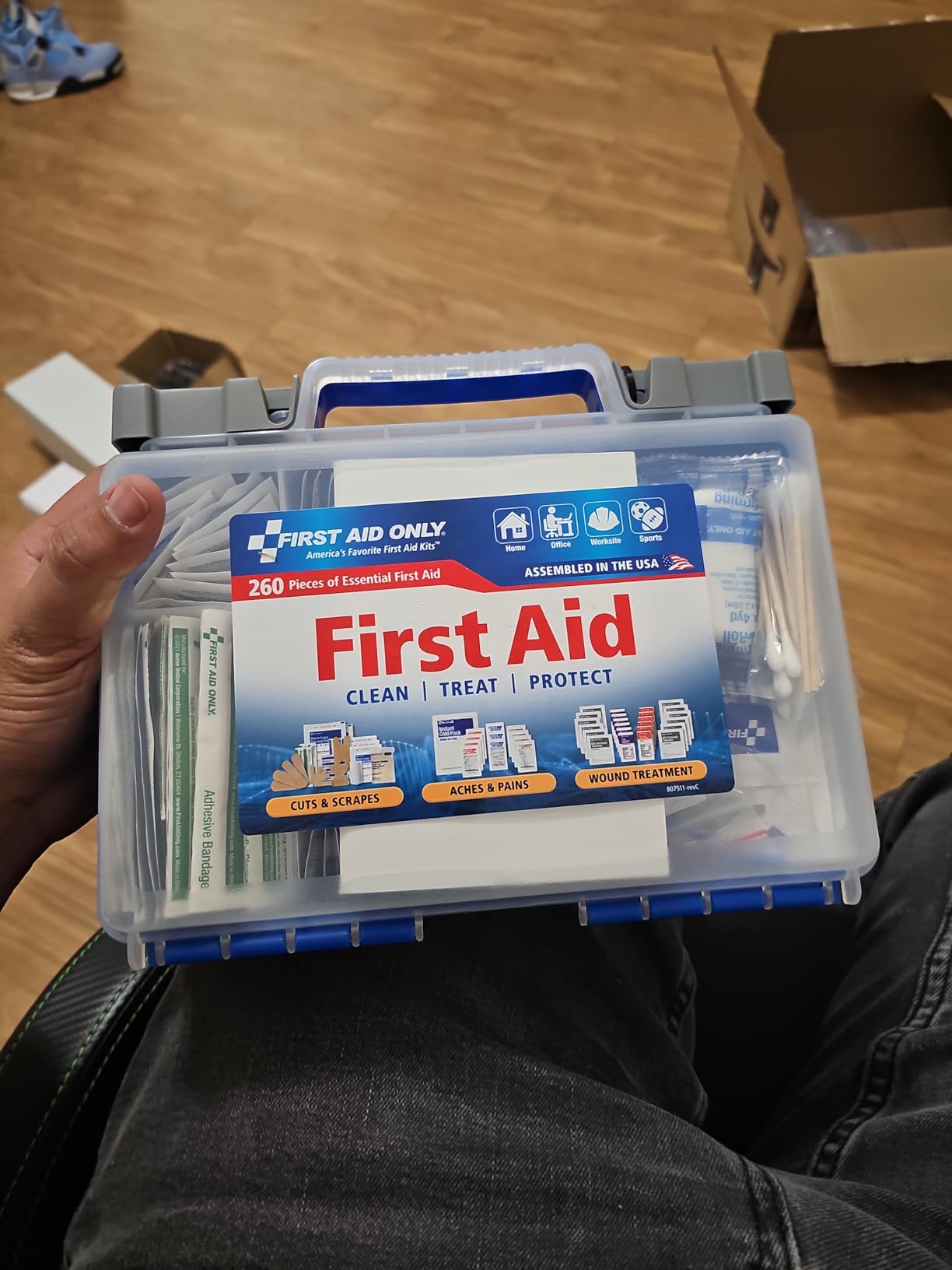 First Aid Only 91248 OSHA-Compliant First Aid Kit, All-Purpose 50-Person Emergency First Aid Kit for Business, Worksite, Home, and Car, 260 Pieces customer photo 1