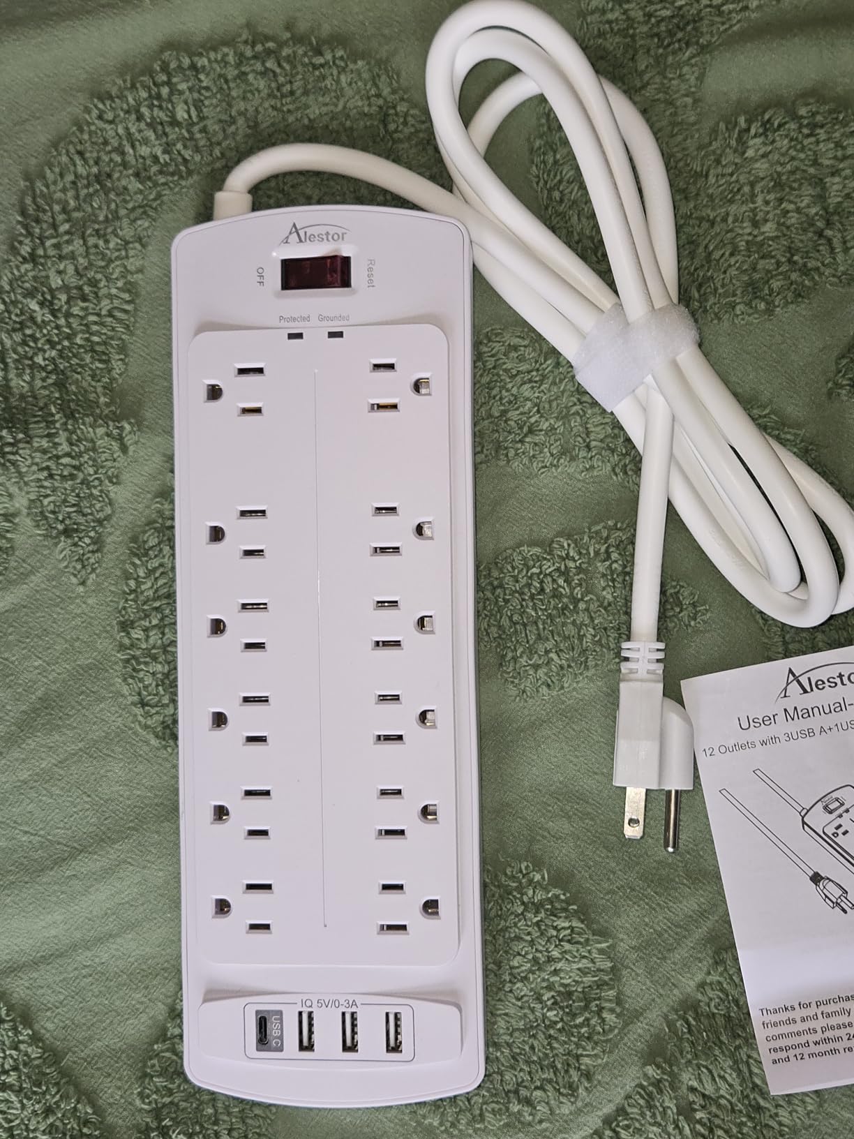 ALESTOR 6 Ft Surge Protector Power Strip with 12 Outlets and 4 USB Ports | 2700 Joules, 6 Feet Heavy Duty Extension Cord with Multiple Outlets for Home, Office, Dorm Room, ETL Listed, Black customer photo 2