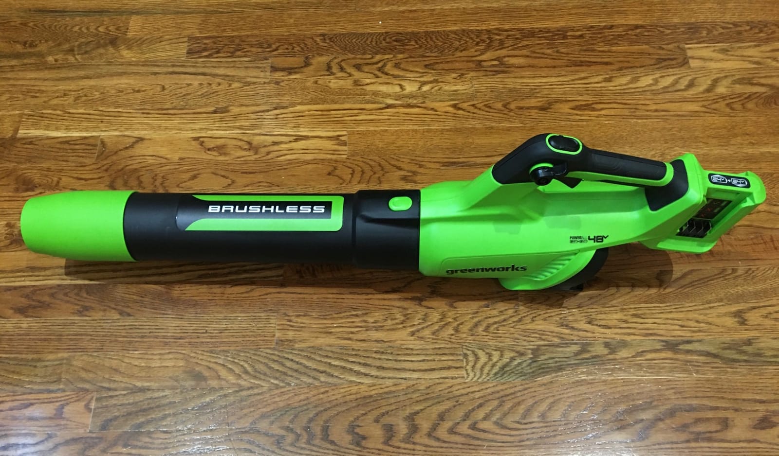 Greenworks 48V Electric Leaf Blower, 585 CFM, (2) 4.0 Ah Batteries, Charger customer photo 2