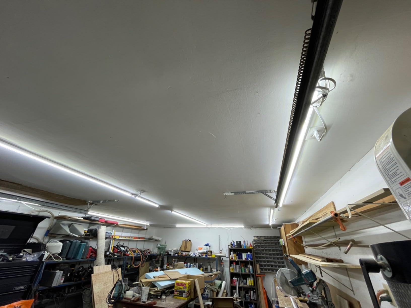 10-Pack 8ft LED Shop Light Fixture - 90W T8 Integrated LED Tube Light - 6500K 12000LM V-Shape Linkable - High Output - Clear Cover - Plug and Play - 270 Degree Lighting for Garage, Shop, Barn customer photo 1