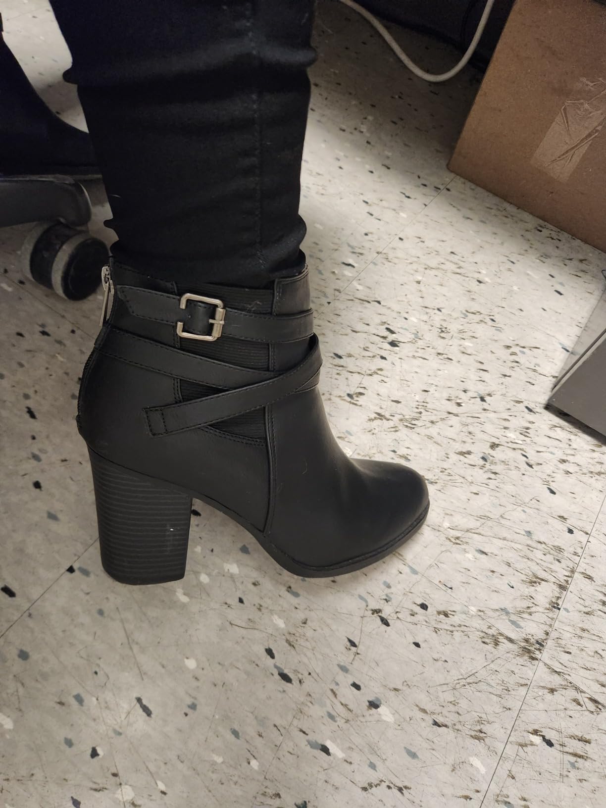 DREAM PAIRS Women's Chunky High Heel Ankle Booties Shoes customer photo 2