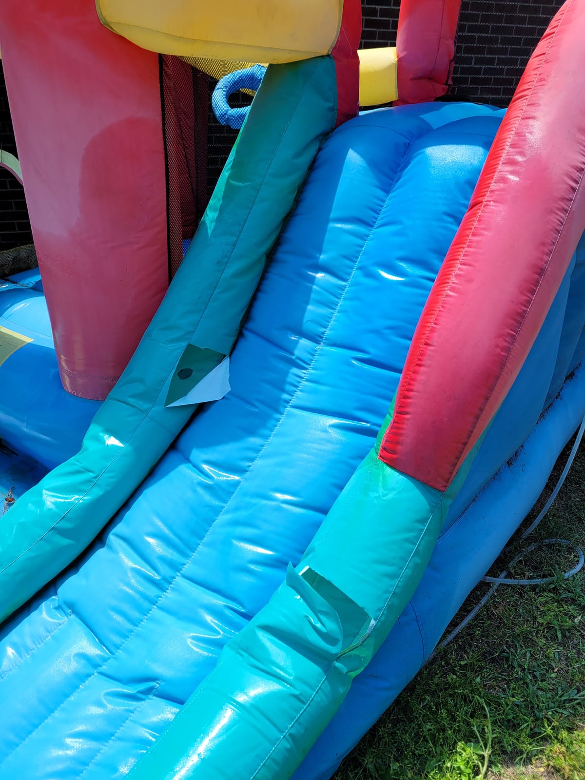 Outsunny 6-in-1 Kids Bounce House Inflatable Water Slide with Pool, Water Cannon, Climbing Wall, Inflator Included, Jumping Castle Kids Backyard Activity Outdoor Water Play Toy customer photo 2