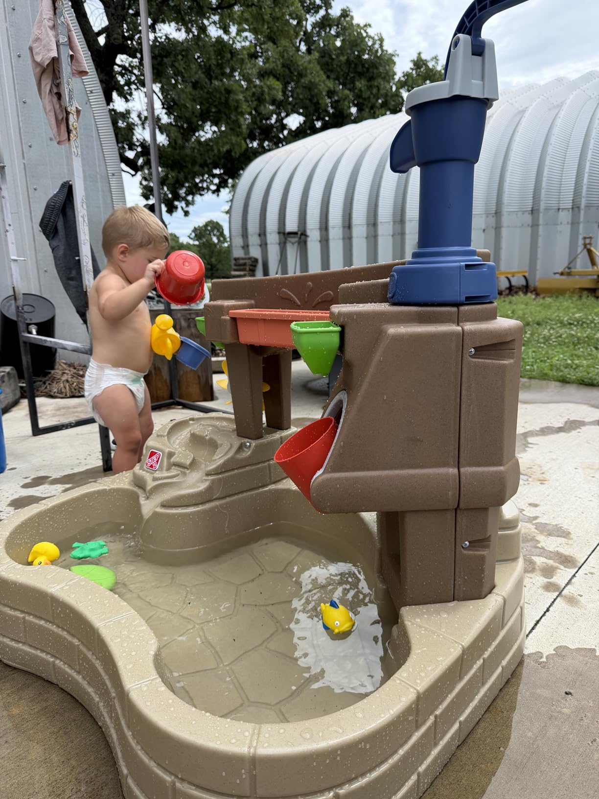 Step 2 Pump & Splash Discovery Pond Water Table, Kids Water Sensory Activity Pool, Summer Outdoor Toys, 10 Piece Toy Accessories, For Toddlers 2+ Years Old customer photo 1