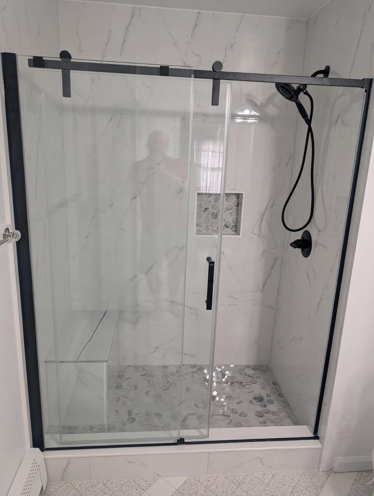 Delta Arvo 14 Series Brushed Gold Shower Faucet Set with In2ition 2-in-1 Dual Shower Head with HandHeld Spray Combo, Valve Trim Kit, Champagne Bronze 142840-CZ-I (Valve Included) customer photo 1