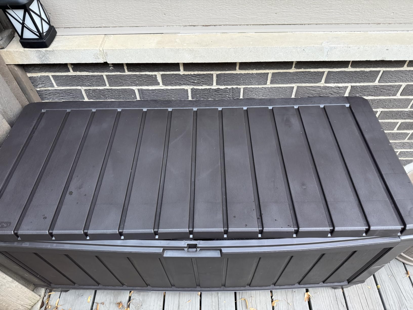 Keter Kentwood 92 Gal Outdoor Storage Box for Patio and Pool Accessories | Grey, Resin, Large, Weatherproof, Lockable, Durable, Easy Assembly, Organization, Patio Cushions Storage customer photo 2