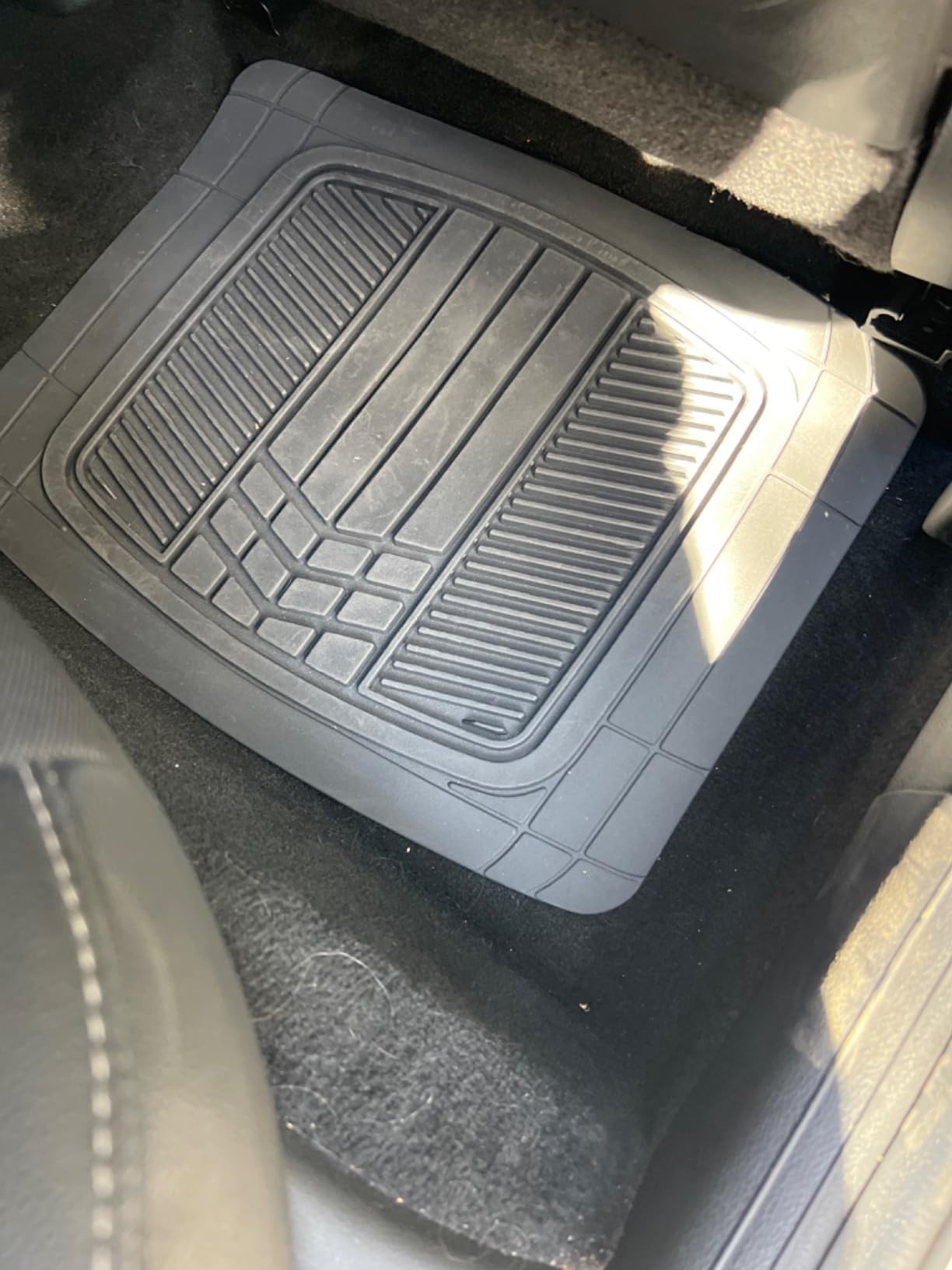 Motor Trend DualFlex Rubber Car Floor Mats All Weather Waterproof 4-Piece Sporty Two-Tone Design Car Mats Full Set - Universal Trim-to-Fit Floor Mats for Car, SUV, & Trucks - Car Carpet Protector customer photo 2