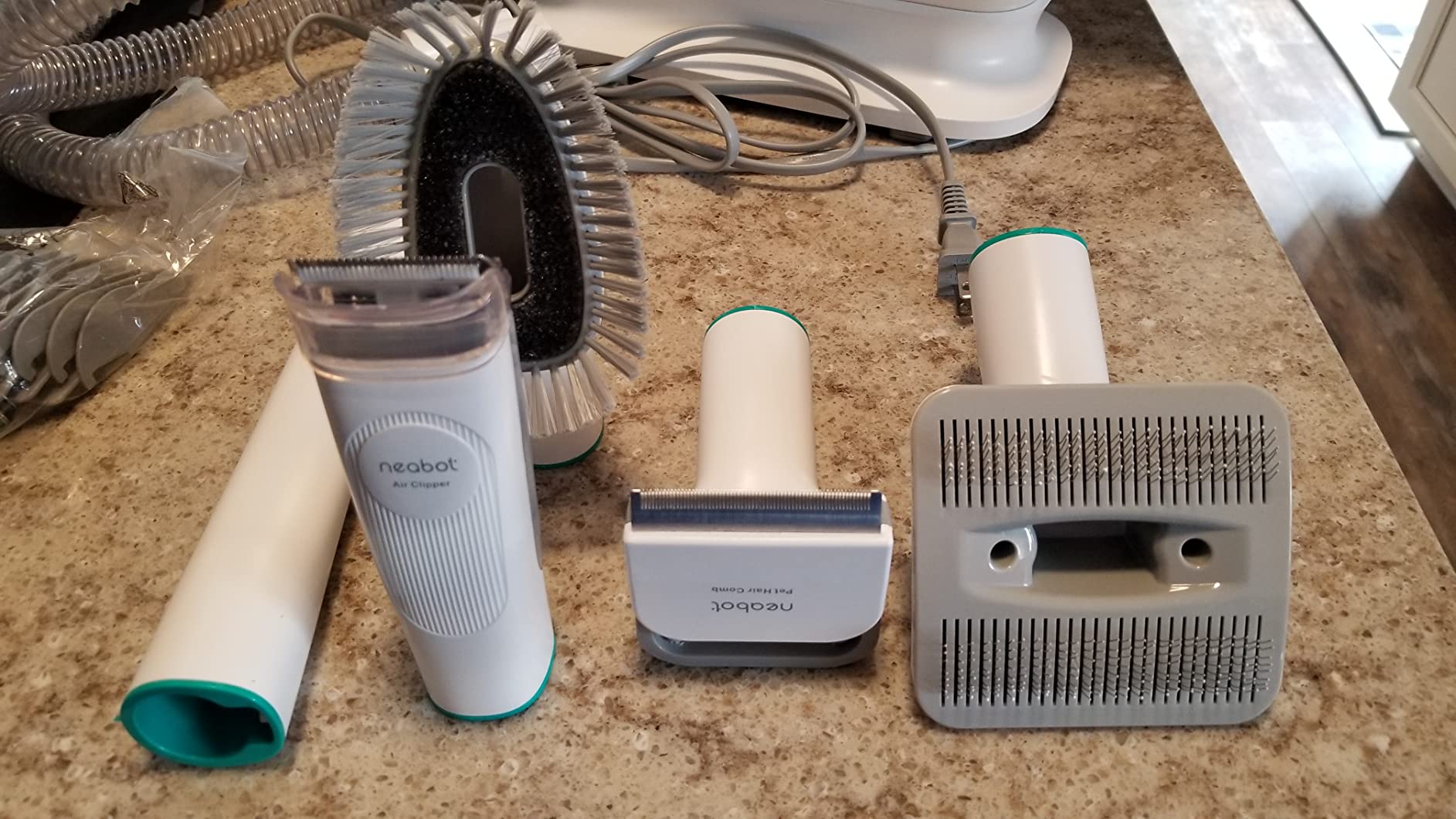 Neakasa P1 Pro Dog Grooming Vacuum, 6-in-1 Kit, 2-Year Protection Plan | 9000Pa Powerful Suction, Low Noise, 1L Dust Cup, Groom, Trim & Vacuum Loose Hair at Home customer photo 1