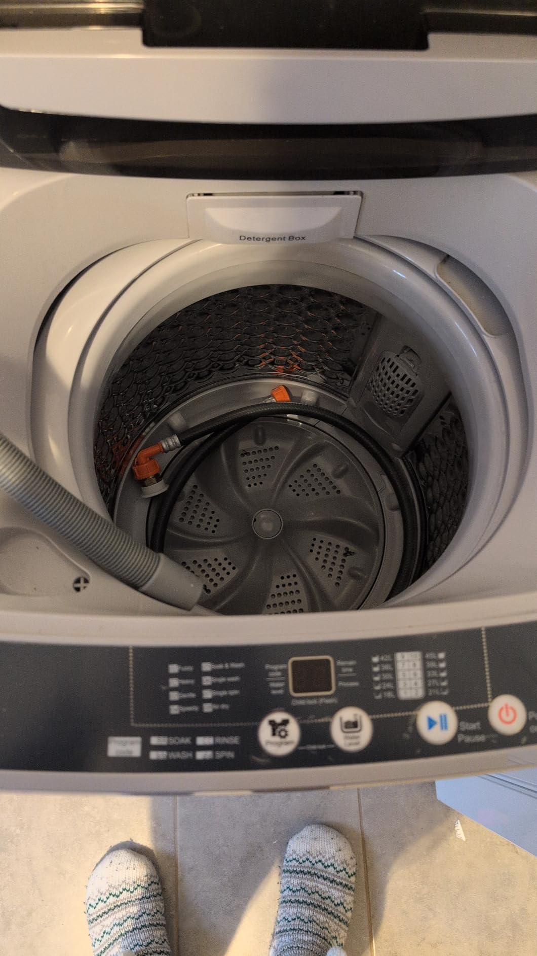 Giantex Full Automatic Washing Machine, 2 in 1 Portable Laundry Washer 1.5Cu.Ft 11lbs Capacity Washer and Spinner Combo 8 Programs 10 Water Levels Energy Saving Top Load Washer for Apartment Dorm customer photo 2