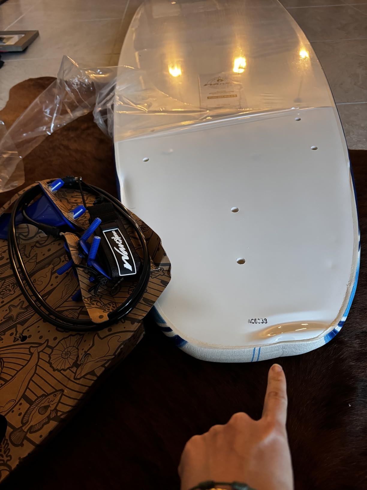 Wavestorm - Classic Soft Top Foam 7ft Surfboard for Beginners and All Surfing Levels Complete Set Includes Leash and Multiple Fins Heat Laminated, Blue Pinline customer photo 1