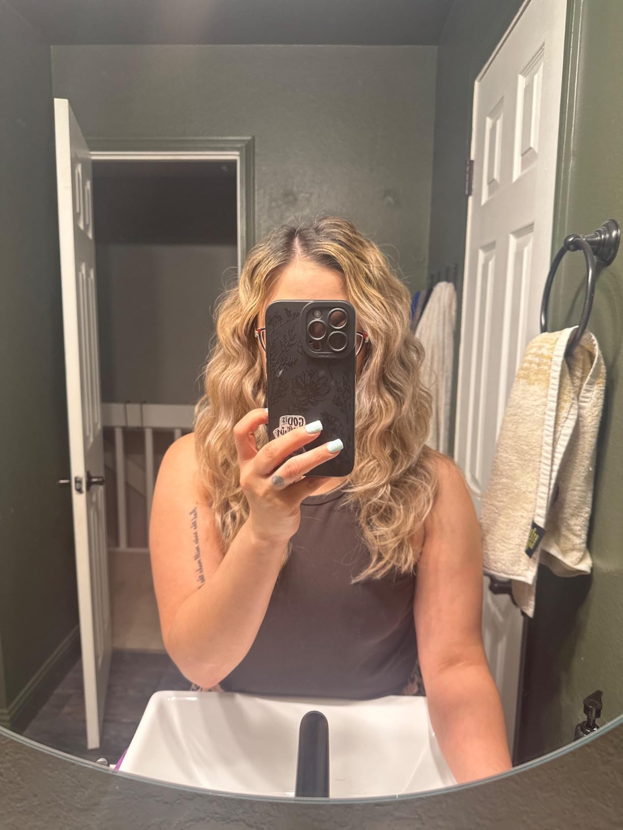 Bed Head Wave Affair Jumbo 3 Barrel Hair Waver | Quick Styling, Serious Hold, & Less Heat Damage, Heat Protectant Glove Included for Easy, Custom Styling customer photo 2