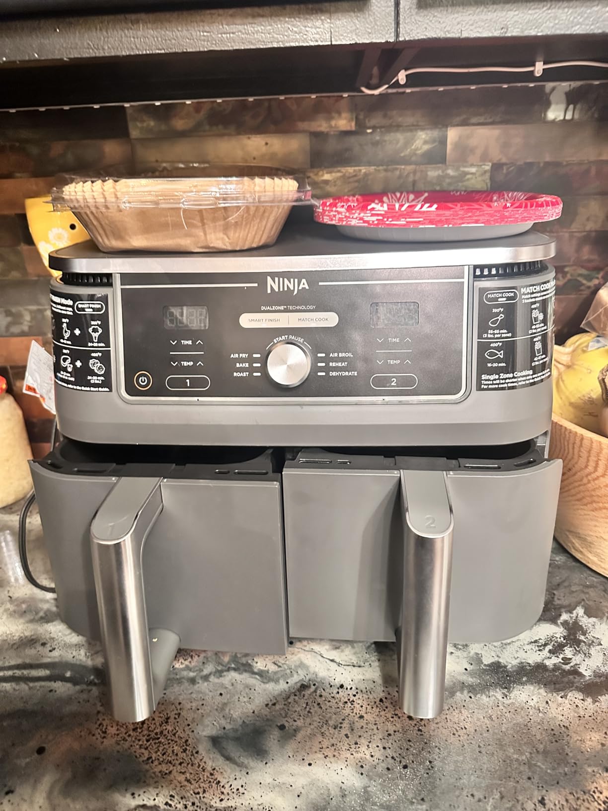 Ninja DZ401 Foodi 10 Quart 6-in-1 DualZone XL 2-Basket Air Fryer customer photo 1