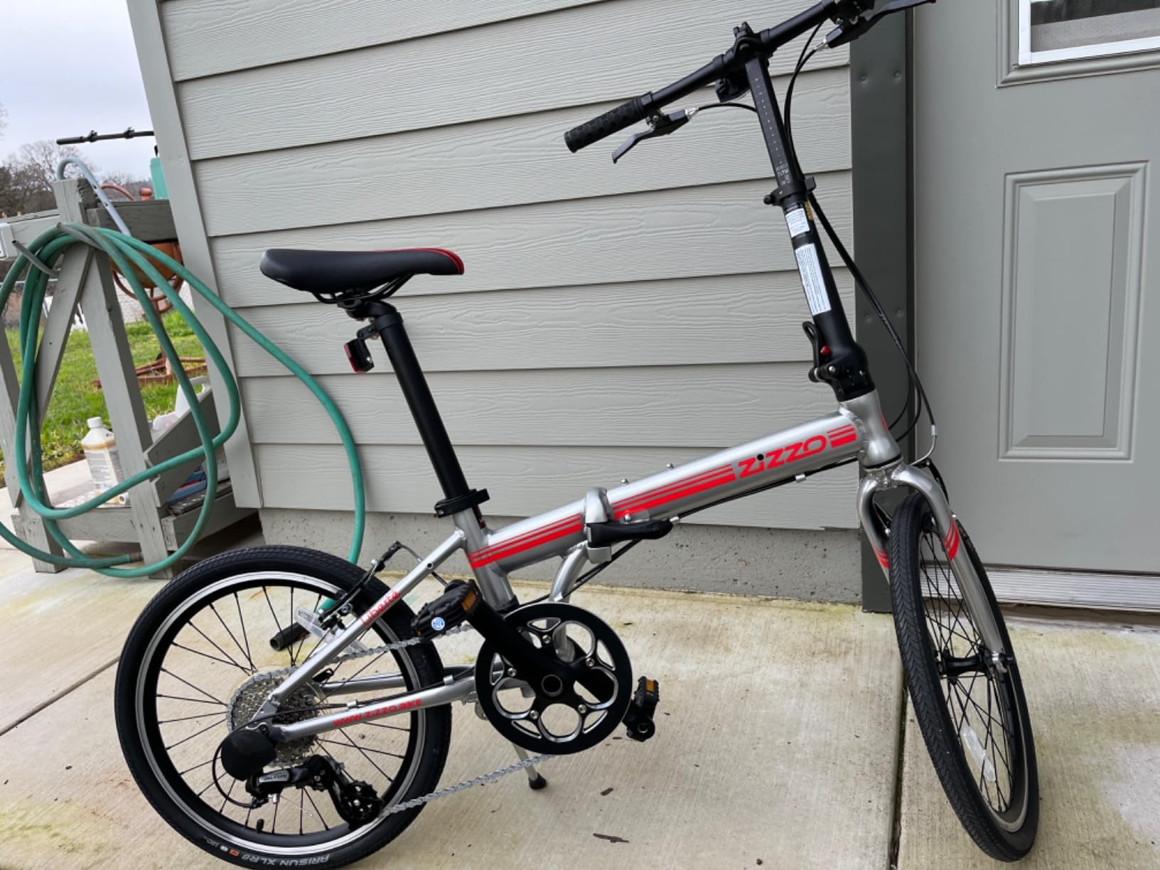 ZiZZO Liberte Plus 23 lb Lightweight Aluminum Alloy 20-Inch 8-Speed Folding Bicycle with Quick Release Wheels customer photo 2