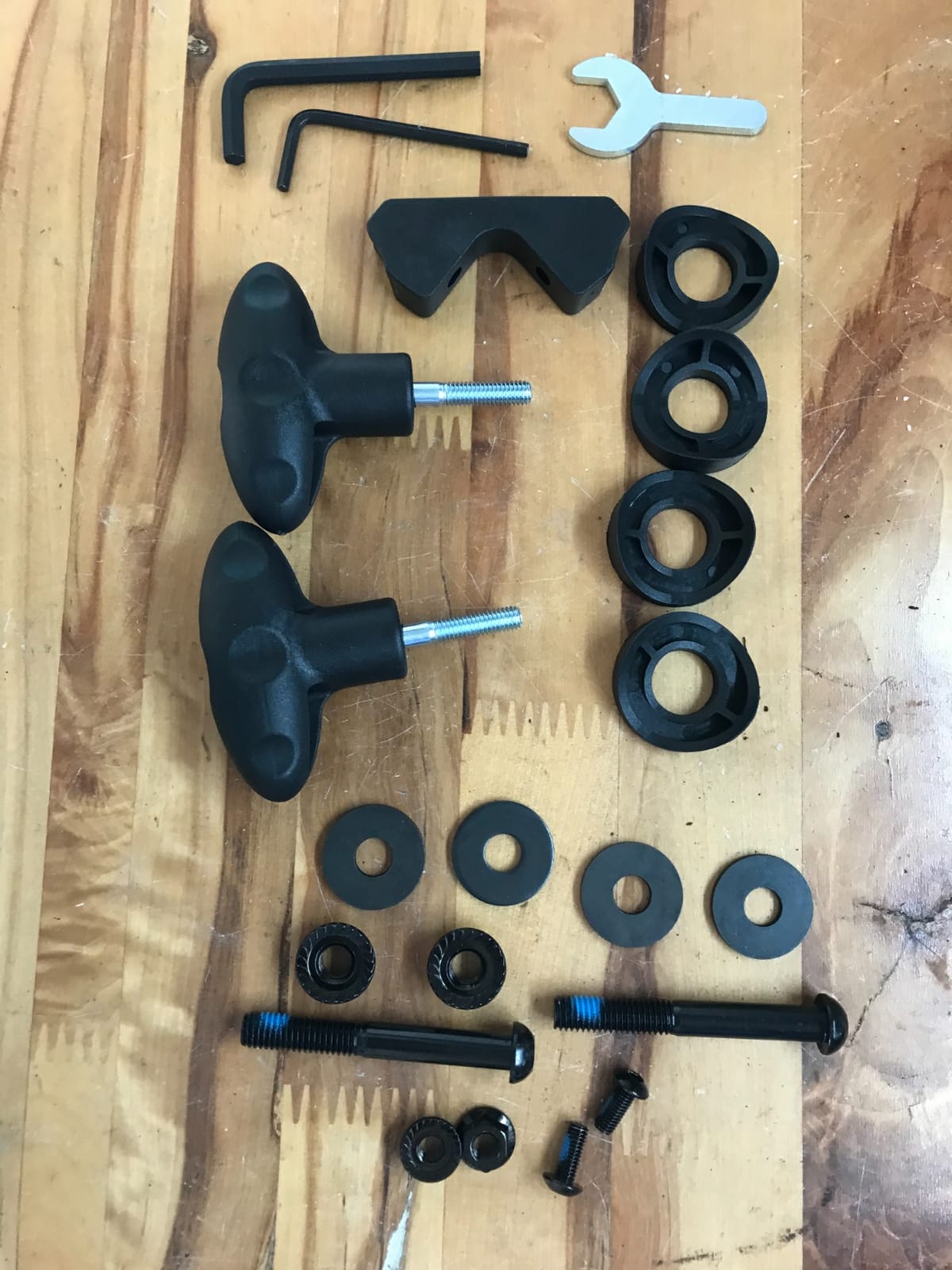 Park Tool PCS-9.3 - Home Mechanic Repair Stand customer photo 2